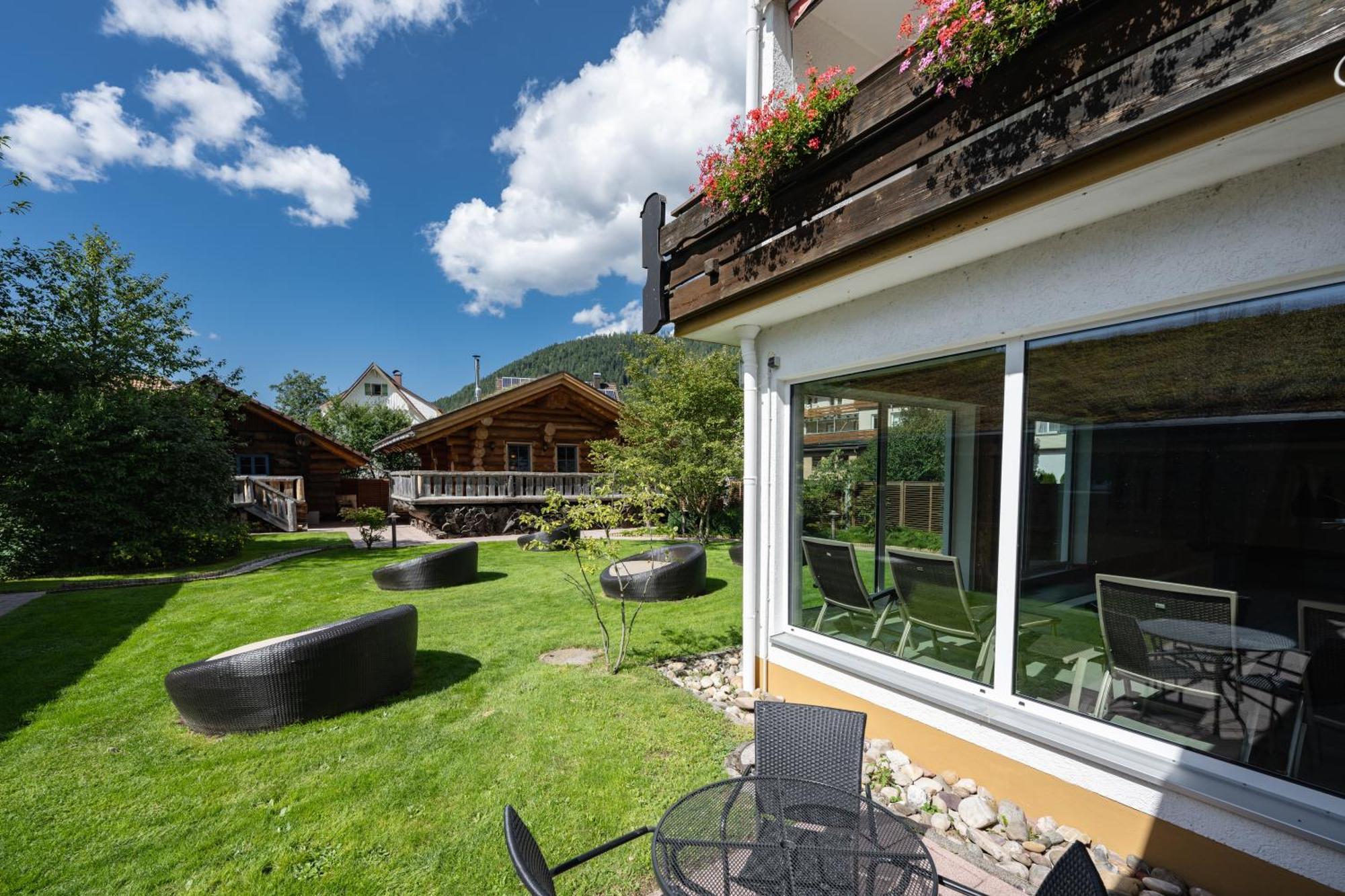 Hotel Lamm Baiersbronn Mitteltal Exterior foto